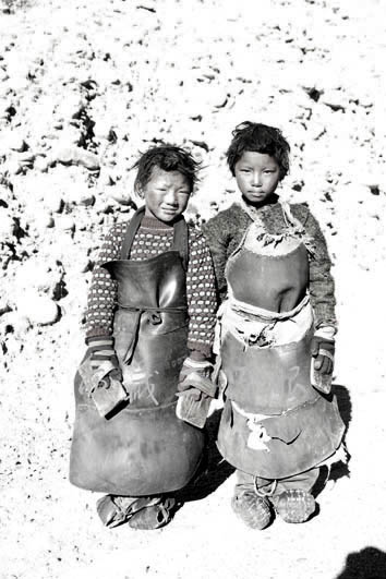 佛教故事-震撼:五个孩子徒步二千公里朝佛路