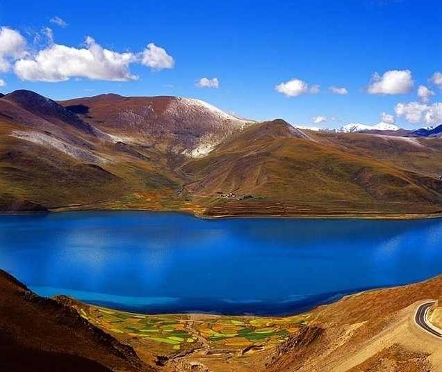 天鹅救黒雁-圣湖