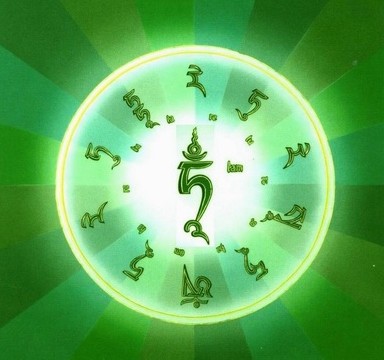 居家要善处各种感情生活，如：亲情、人情、友情、爱情。--绿度母心咒