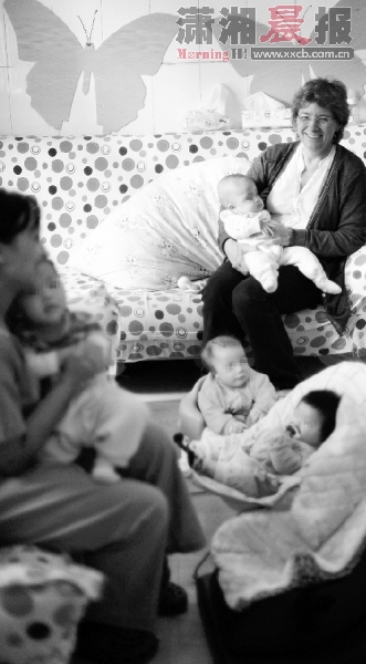 150个孩子在她怀中“化蝶”