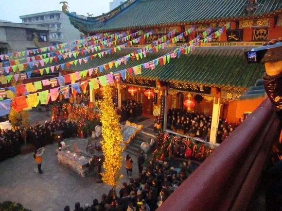 六盘水灵山寺首届“短期出家”公告