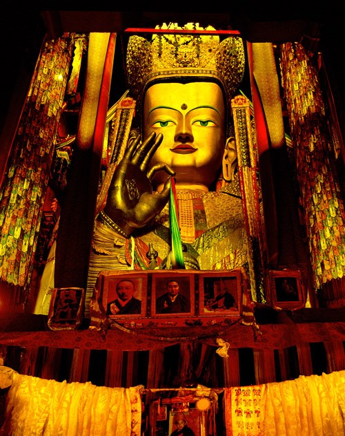 强巴佛像 强巴佛像