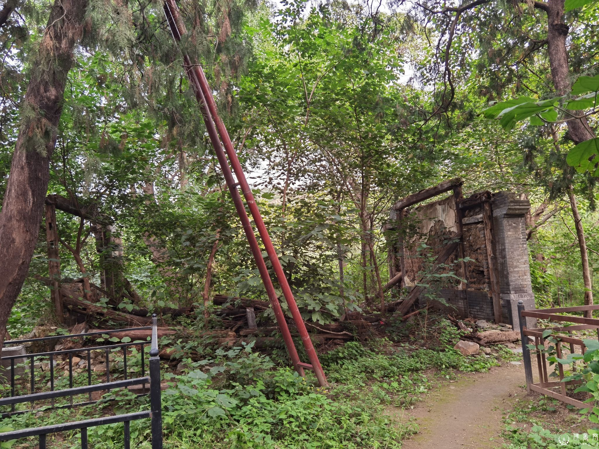 北京月严寺